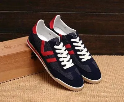 Chaussures de Sport Runners avec Double Bande V Côté